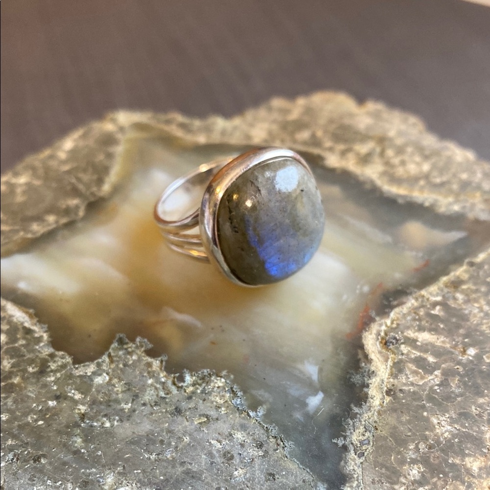 Genuine Labradorite Gemstone, 925 Sterling Silver Ring - Picture 6 of 16